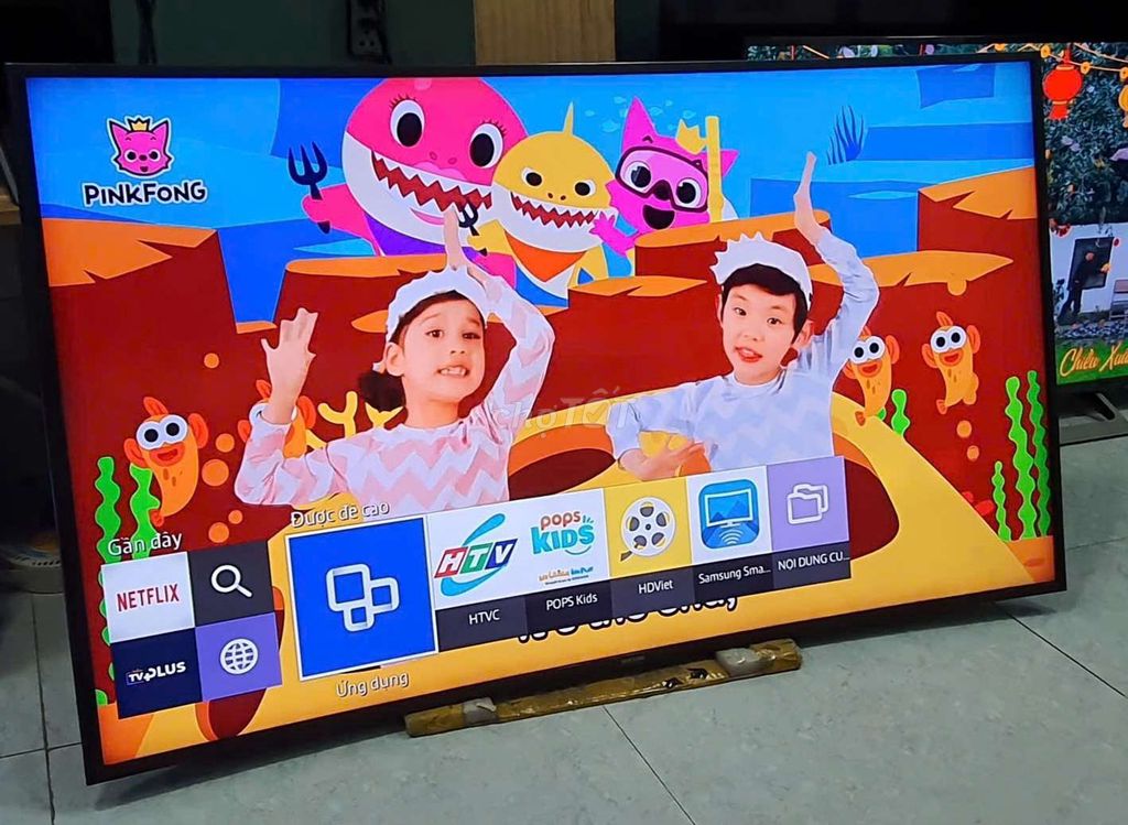 Smart Tivi Samsung 55" màn cong 4K siêu bền