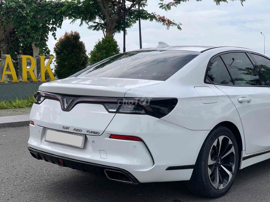 Vinfast Lux A 2019 photo 5