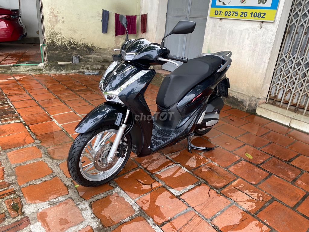Bán SH125i CBS 2022 màu đen - người dùng. Mua bán Xe máy tại Huyện Sóc Sơn Hà Nội được đăng bởi Vũ Văn Trường hình 2
