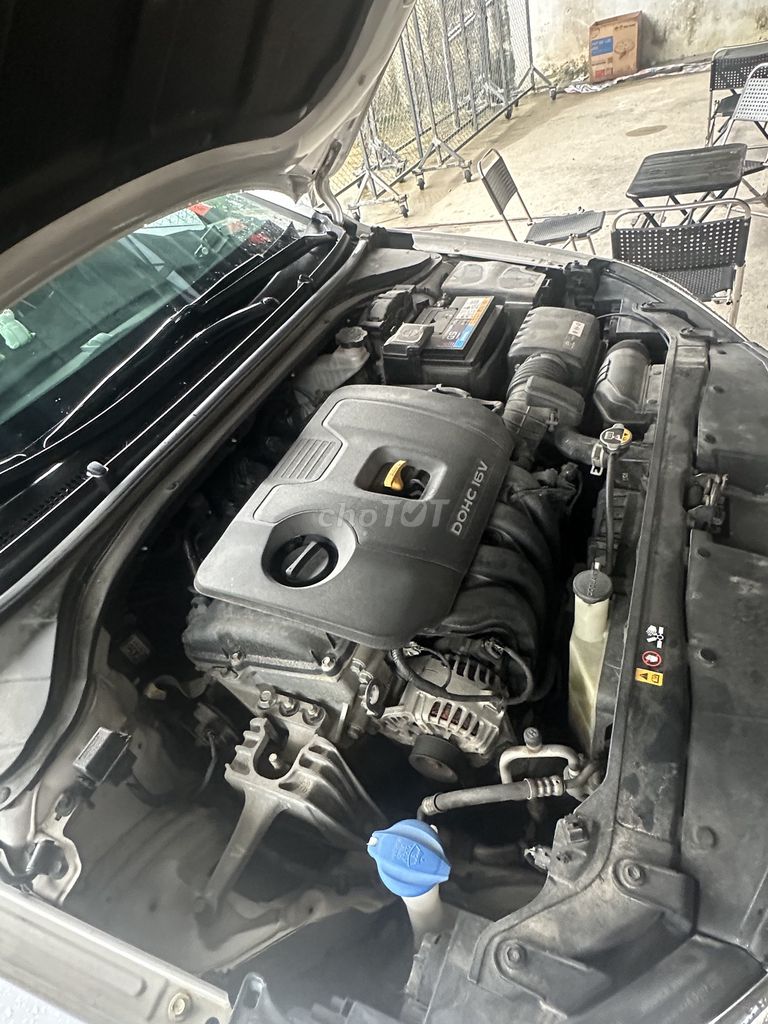 Hyundai Elantra AD số tự động 4 chỗ màu trắng. Mua bán Ô tô tại Thành phố Hội An Quảng Nam được đăng bởi Nguyễn Tấn Tường hình 1