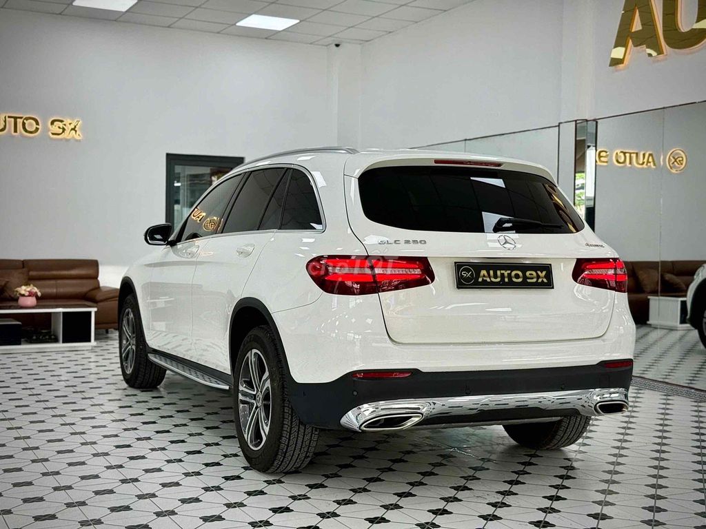 Mercedes Benz GLC250 4matic Модель 2018 Супер Красивый
