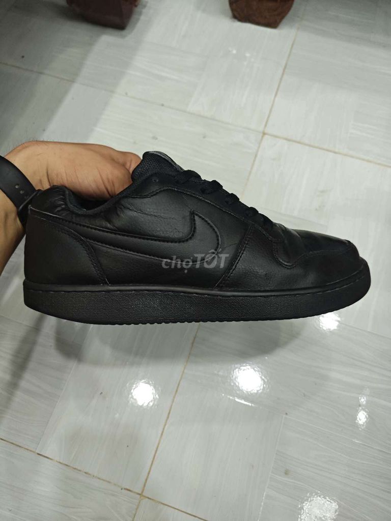 Giày thể thao Nike Ebernon Low Nam Da Đen 43 Cũ. Mua bán Giày dép tại Thành phố Nha Trang Khánh Hòa được đăng bởi Vũ hình 1