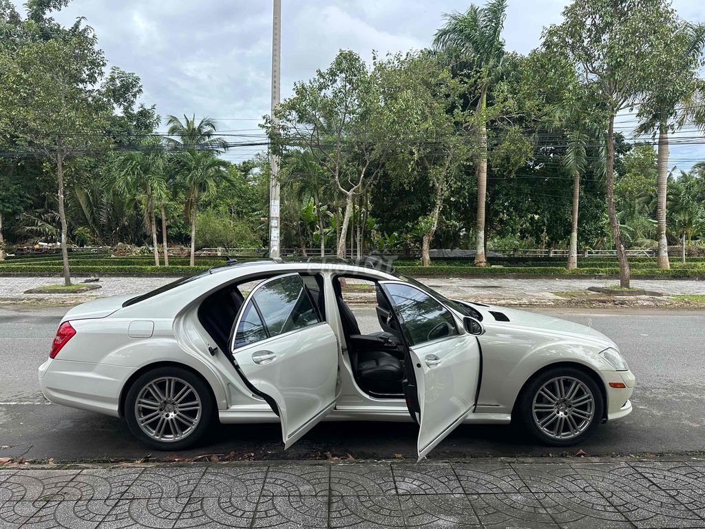 Mercedes Benz S Class 2007 S550 - 726000 km. Mua bán Ô tô tại Quận Bình Thuỷ Cần Thơ được đăng bởi Phuong hình 14