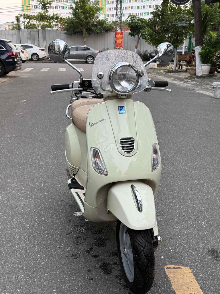 Piaggio Vesspa Ghi Đông Trần nhập Ý - Vespa bs43. Mua bán Xe máy tại Quận Hải Châu Đà Nẵng được đăng bởi Lê vy  hình 2