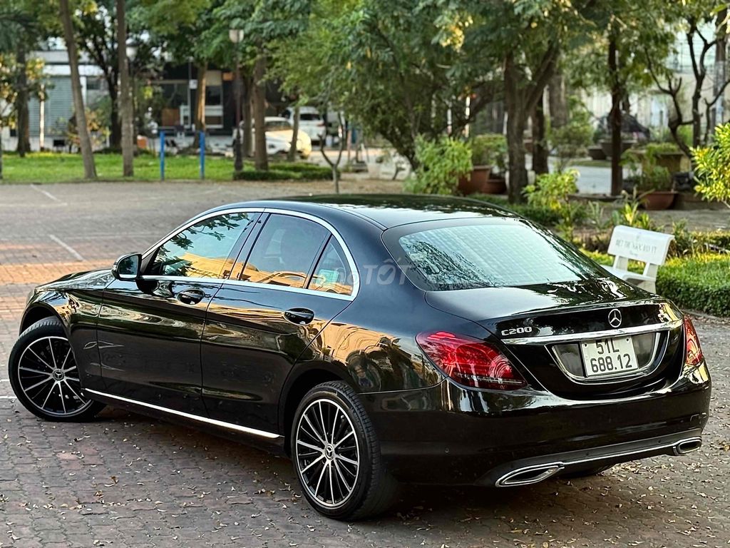Mercedes-Benz C200 2019 Exclusive ( mid-hybrid ). Mua bán Ô tô tại Quận 6 Tp Hồ Chí Minh được đăng bởi Lyanh hình 2