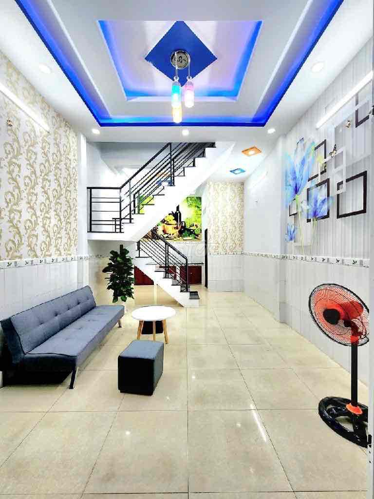 36m2, 2 tầng mới đẹp, hẻm xe hơi , Lê Văn Quới Bình Tân