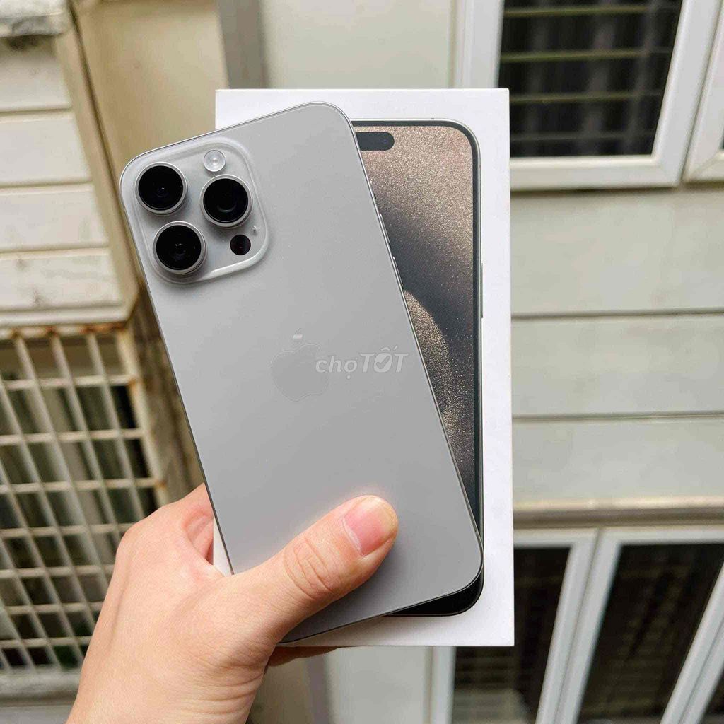 iPhone 15 Pro Max 256G FULLBOX new APPLE 04/2023. Mua bán Điện thoại tại Quận Thanh Xuân Hà Nội được đăng bởi Nguyễn Huy Dũng hình 1