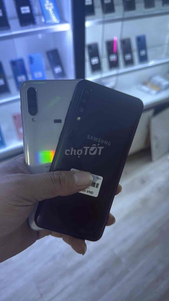 Samsung Galaxy A50 Đen 64GB, Bảo hành 3 tháng. Mua bán Điện thoại tại Quận Bình Tân Tp Hồ Chí Minh được đăng bởi Lý Kiệt Mobile hình 1