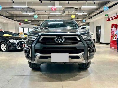 Toyota Hilux 2.8G 4x4 Adventure 2021 siêu đẹp