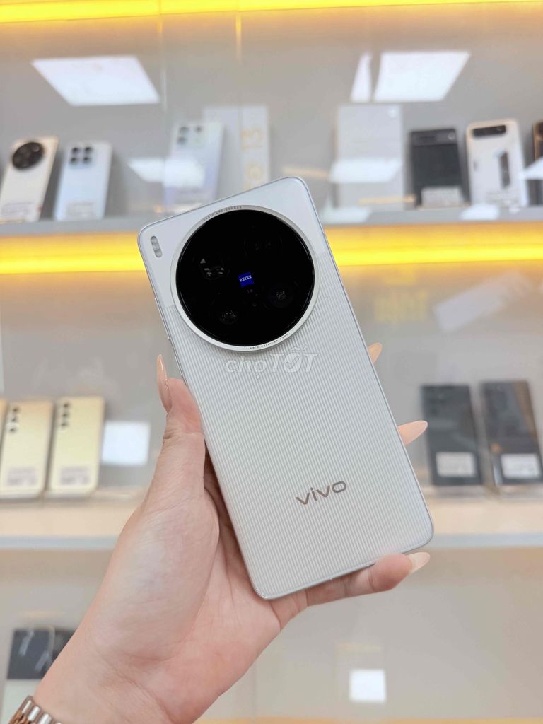 VIVO X200 ULTRA-BẢN 16/512G-MÃU TRẮNG-CAMERA NÉT. Mua bán Điện thoại tại Thành phố Biên Hòa Đồng Nai được đăng bởi Mobile Di Động Biên Hoà hình 1