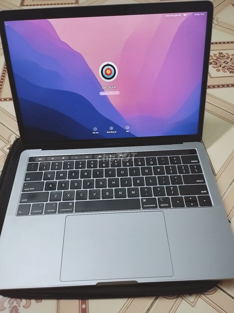 Apple MacBook Pro 2018 Bạc. Mua bán Laptop tại Quận Bình Tân Tp Hồ Chí Minh được đăng bởi Huyêl Pham hình 1