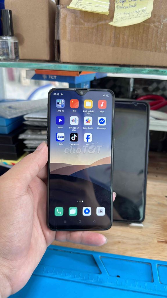 Oppo F9 4GB/64GB Đen. Mua bán Điện thoại tại Thành phố Thuận An Bình Dương được đăng bởi Nguyễn Lâm Hùng hình 1