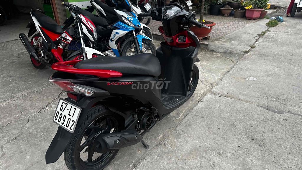 Honda Vision màu Đen. Mua bán Xe máy tại Huyện Chợ Mới An Giang được đăng bởi Cửa hàng xe Thiên Phước 2 hình 20
