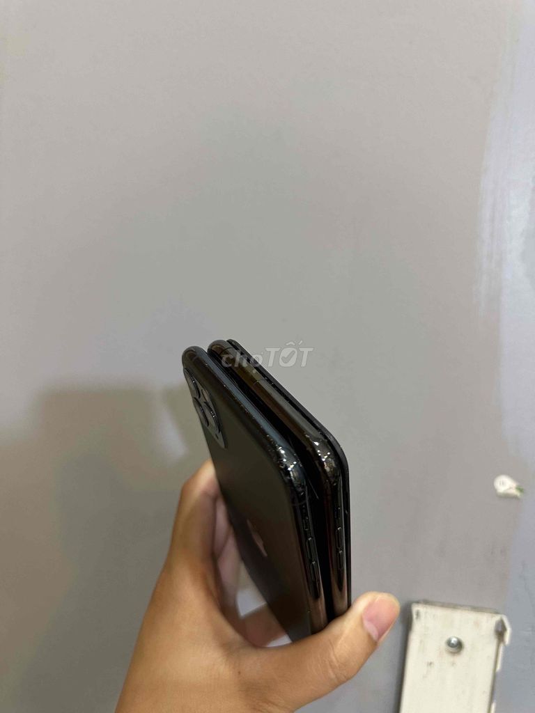 Apple iPhone 11 Pro Max 256GB 100%. Mua bán Điện thoại tại Quận Thanh Xuân Hà Nội được đăng bởi Phan Anh Tùng hình 1