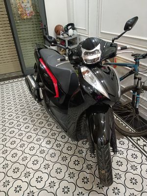 Cần bán SH300i nhập ý, đăng ký 2016, đi 6 vạn!!. Mua bán Xe máy tại Quận 6 Tp Hồ Chí Minh được đăng bởi Tuấn Nguyễn