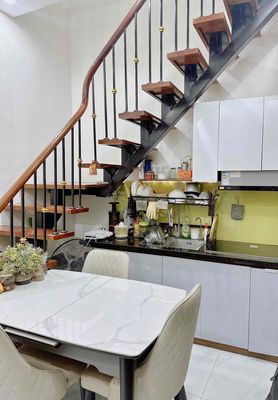Nhà phố 15 m² · 2 PN · Phố Bạch Mai