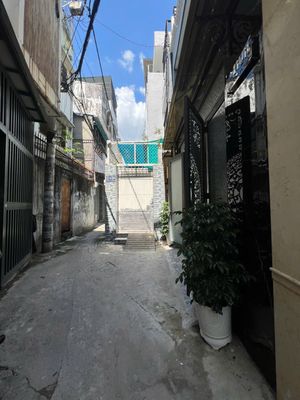 Bán nhà mới đẹp, Full nội thất, góc 2 mặt tiền. 50m vuông đất. 3 phòng. Mua bán nhà ở tại Quận Phú Nhuận Tp Hồ Chí Minh được đăng bởi Châu Ngọc Ngân