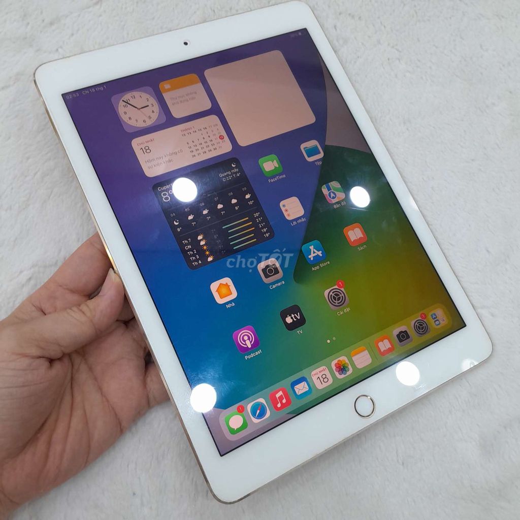 Apple iPad Air 2 16GB Wifi Vàng Gold 99%. Mua bán Máy tính bảng tại Quận 3 Tp Hồ Chí Minh được đăng bởi Hạnh Tech hình 1