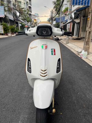 Vespa Sprint 125cc 6/2016 bstp. Mua bán Xe máy tại Quận Tân Phú Tp Hồ Chí Minh được đăng bởi Nguyễn Hoàng Quân