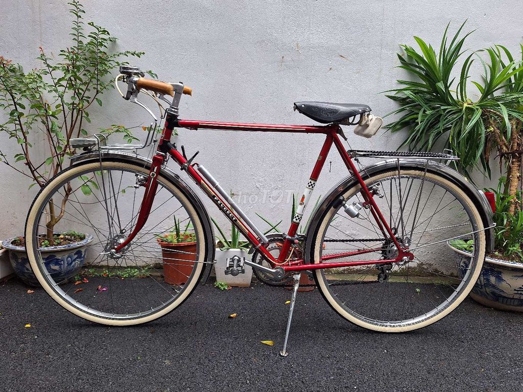 Peugoet nam đỏ đun đời 1972 zin 100%.. Mua bán Xe đạp tại Quận Tây Hồ Hà Nội được đăng bởi Nguyễn Tuấn Long hình 2