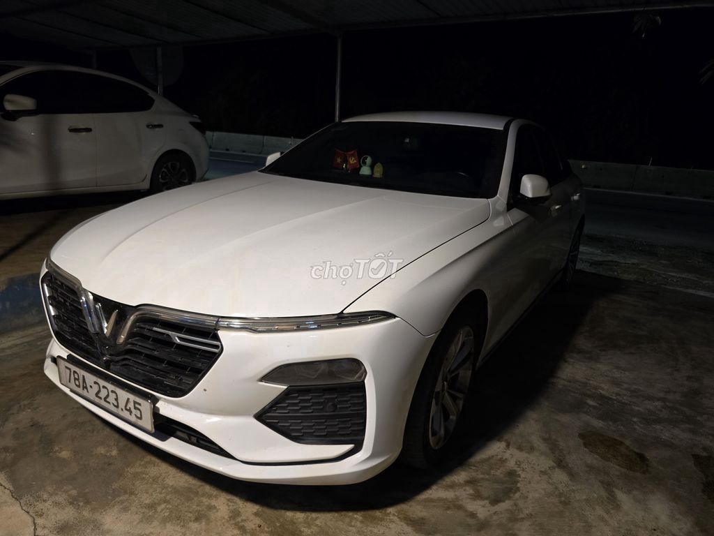 VinFast Lux A2.0 2022 A2.0 Tiêu chuẩn - 46000 km. Mua bán Ô tô tại Thành phố Tuy Hòa Phú Yên được đăng bởi Bảo Lê hình 1