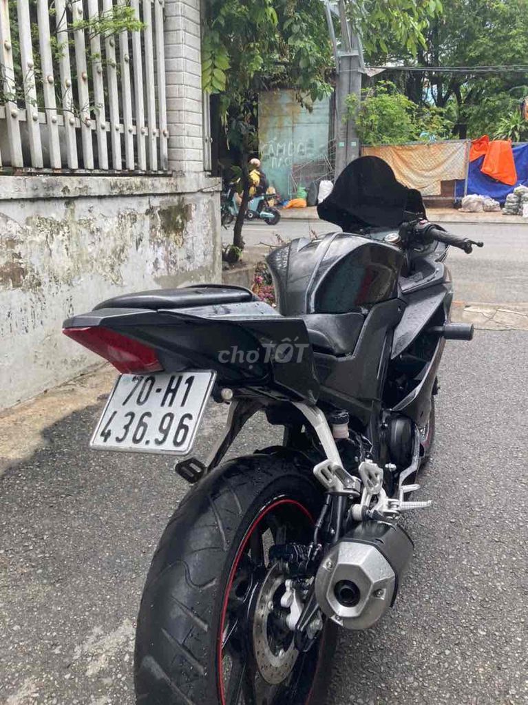 R15 2019 chính chủ lướt 8000km. Mua bán Xe máy tại Thành phố Thủ Đức Tp Hồ Chí Minh được đăng bởi Xe máy Hoàng Anh hình 7