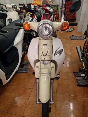 Xe máy Retro 50cc Trắng kem. Mua bán Xe máy tại Quận Ninh Kiều Cần Thơ được đăng bởi CHXM Trung Trưc 