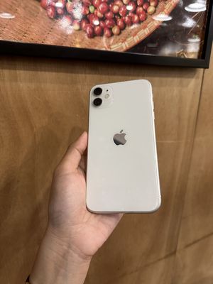 Pass Iphone 11 Zin full chức năng máy nữ xài. Mua bán Điện thoại tại Quận Phú Nhuận Tp Hồ Chí Minh được đăng bởi  Ngọc Ánh Ng