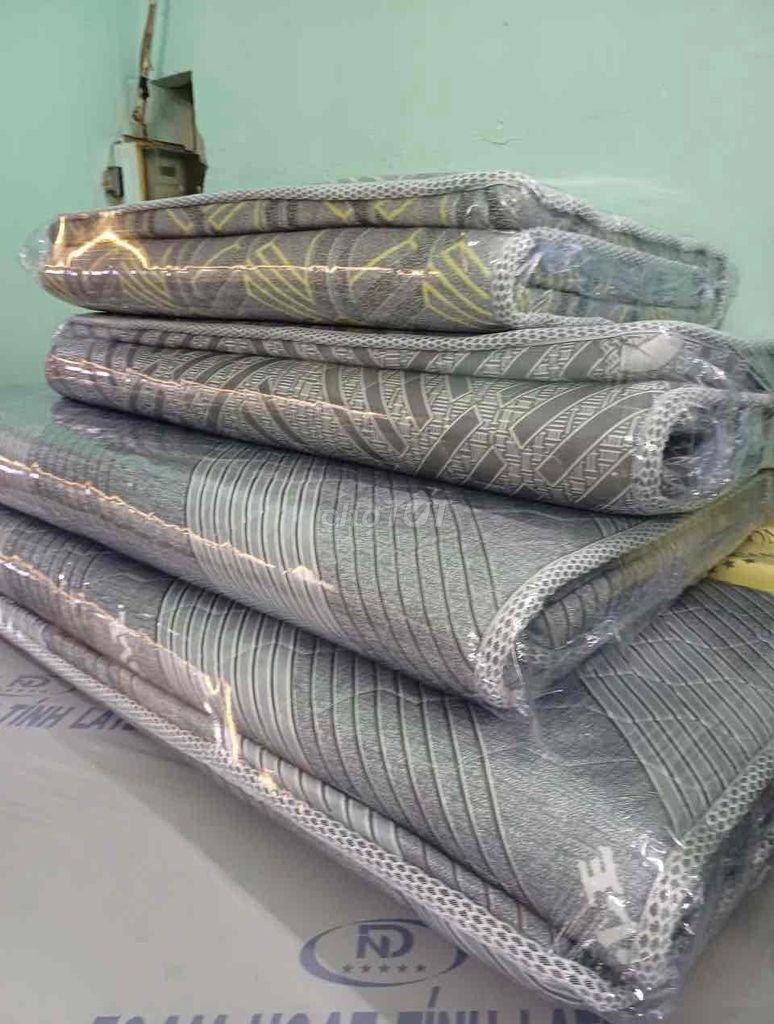 Nệm Topper Cao su 5cm Xám 1m x 2m Thoáng khí. Mua bán Giường, chăn ga gối nệm tại Quận Bình Thạnh Tp Hồ Chí Minh được đăng bởi DƯ ƠNG hình 1