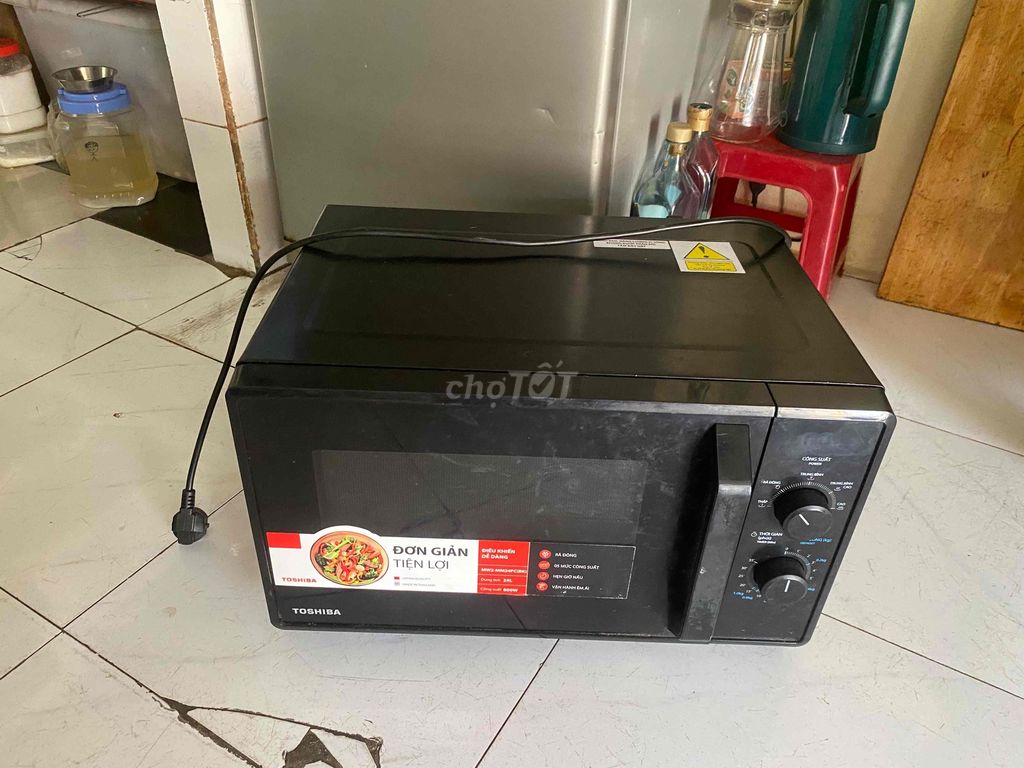 Lò vi sóng Toshiba 24 lít Đen. Mua bán Bếp, lò, đồ điện nhà bếp tại Quận Gò Vấp Tp Hồ Chí Minh được đăng bởi đ h hình 1