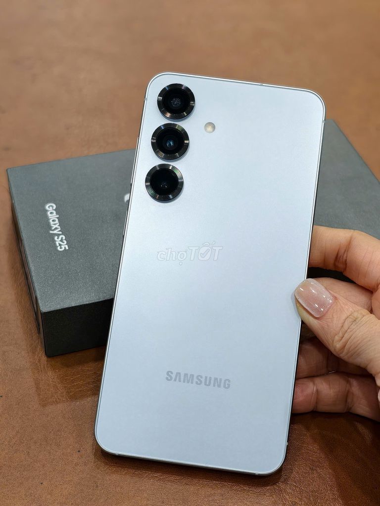 Xanh lá, Samsung Galaxy S25 5G 256gb màu Xanh Lá. Mua bán Điện thoại tại Quận Đống Đa Hà Nội được đăng bởi Hn Store hình 1