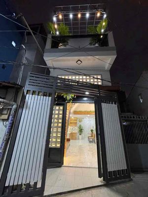 🏠蓉房地产  CHỈ 4 TỶ  XÍU - BÀ HOM - QUẬN 6 - 3 TẦNG - 3.7m x 10m . NHÀ MỚI. Mua bán nhà ở tại Quận 6 Tp Hồ Chí Minh được đăng bởi Nhung Hana