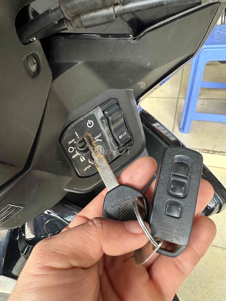 Honda Vario 2022 Đen 35945 km. Mua bán Xe máy tại Huyện Hóc Môn Tp Hồ Chí Minh được đăng bởi Cầm đồ  ĐẠI NAM hình 2