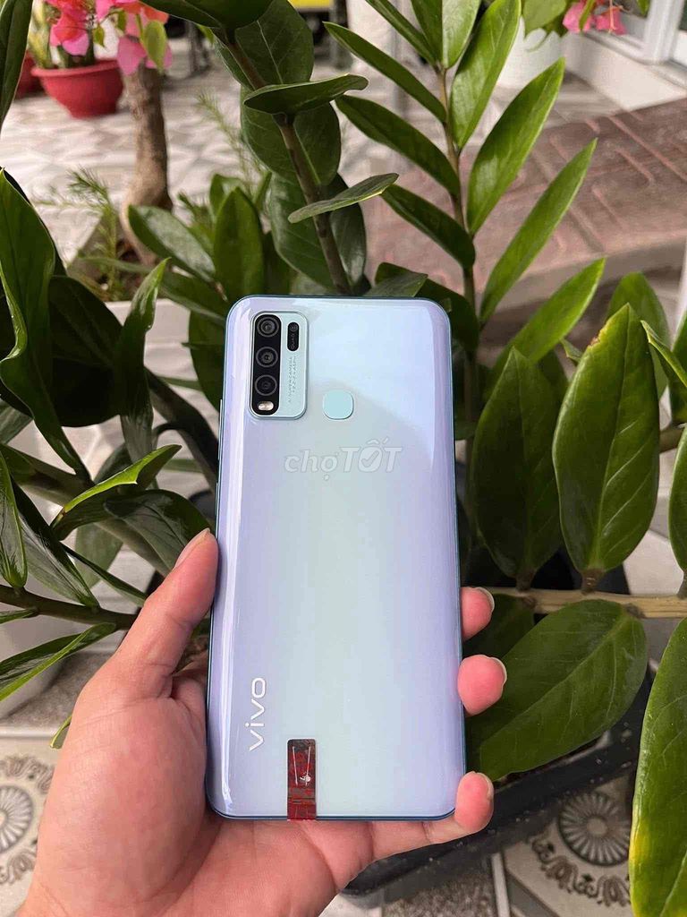 vivo Y50 ram 8/128 pin trâu camera đẹp ạ