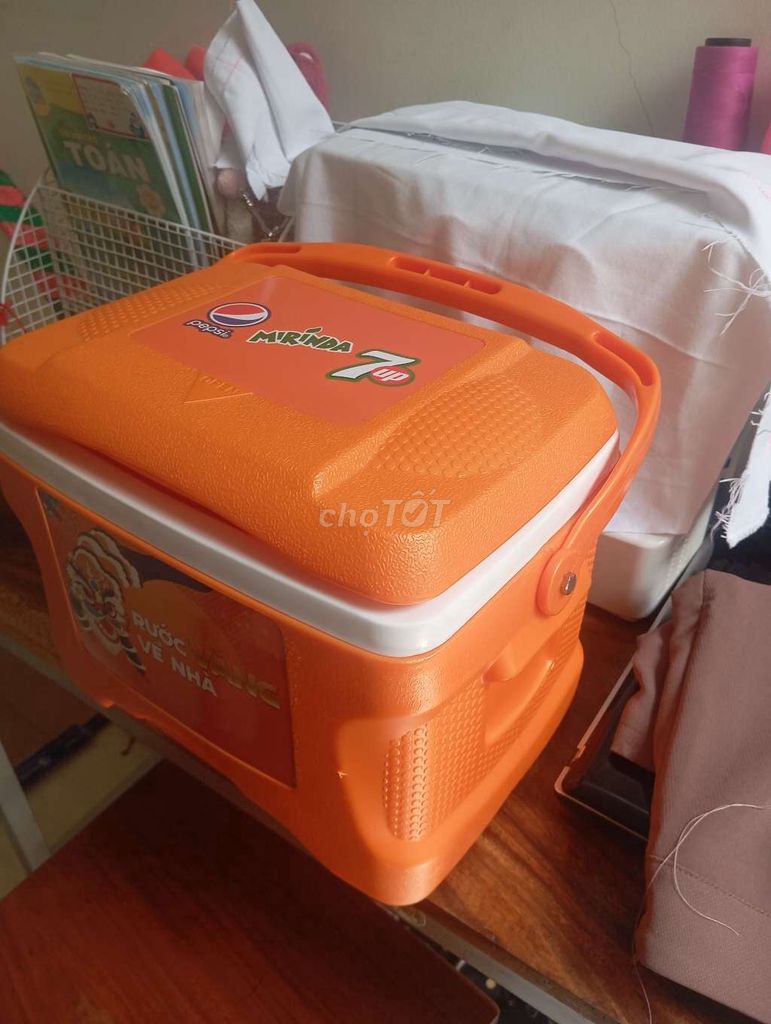Thùng đá 8L Cam Như mới. Mua bán Dụng cụ nhà bếp tại Thành phố Biên Hòa Đồng Nai được đăng bởi Tom hình 1