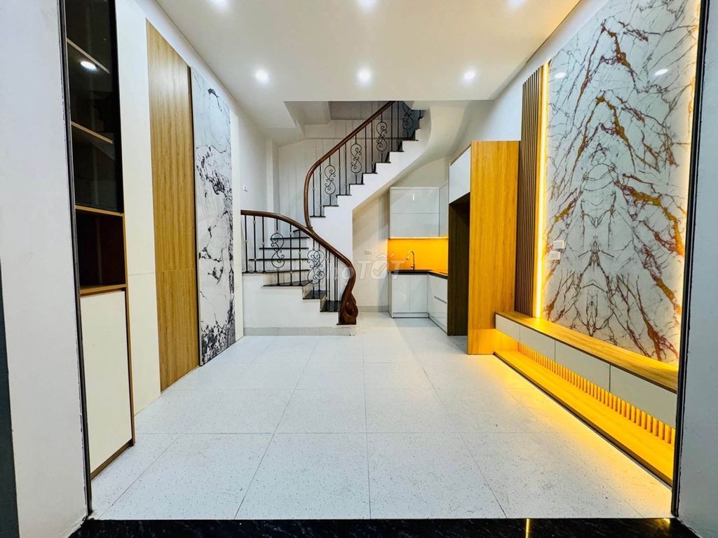 Tuyết mùa hạ - hạ chào 25m2 chỉ 5tỷ