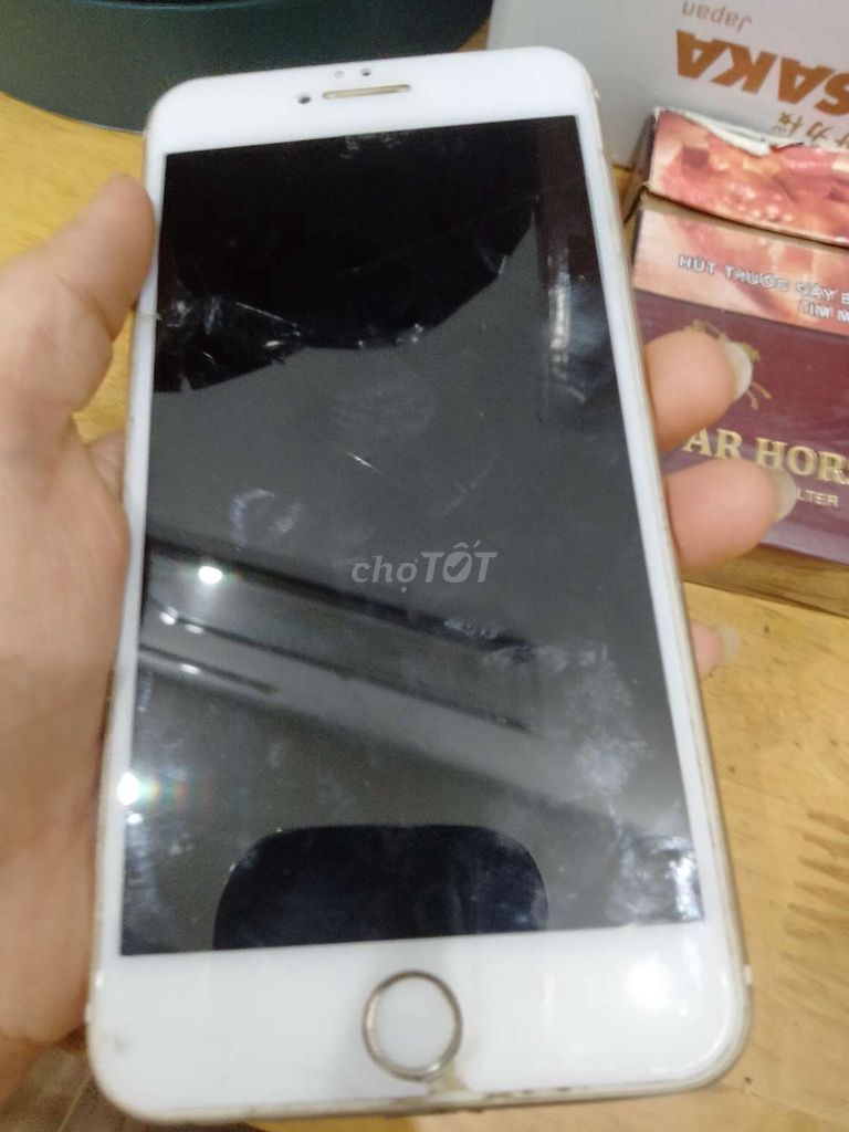 Apple iPhone 6s Plus 16GB Vàng. Mua bán Điện thoại tại Thành phố Buôn Ma Thuột Đắk Lắk được đăng bởi Li Ly hình 1