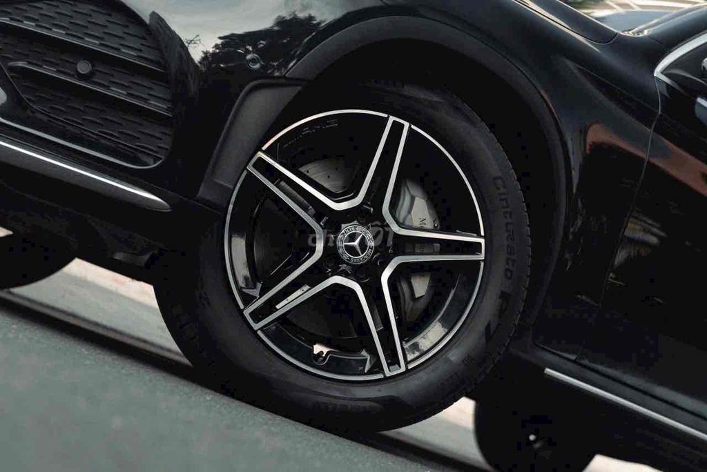 LONG ANH AUTO về MERCEDES GLC300 4Matic model 2020. Mua bán Ô tô tại Quận 7 Tp Hồ Chí Minh được đăng bởi LongAnh AuTo  hình 4