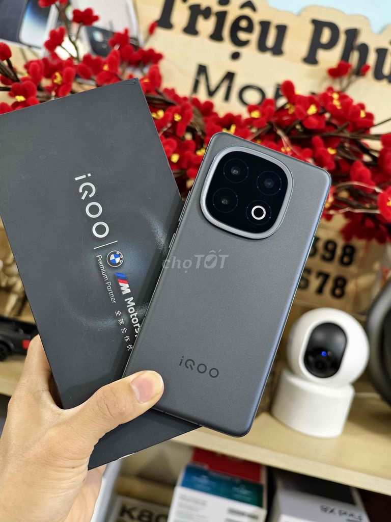 IQOO 13 5G fb r12/256 chip elite khoẻ mượt game êm. Mua bán Điện thoại tại Quận Bình Tân Tp Hồ Chí Minh được đăng bởi Triệu Phúc hình 1