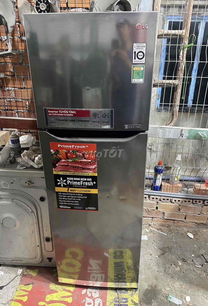 Tủ lạnh LG  inverter 255L còn mới. Mua bán Tủ lạnh tại Quận 7 Tp Hồ Chí Minh được đăng bởi Điện Máy Uy Tín hình 1
