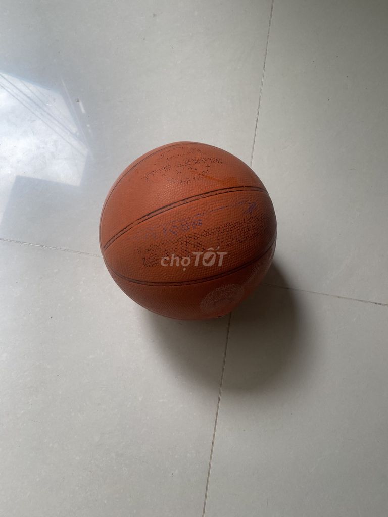 Bóng rổ size 6 Cam. Mua bán Đồ thể thao, Dã ngoại tại Thành phố Vũng Tàu Bà Rịa - Vũng Tàu được đăng bởi Thiện Dũng hình 1