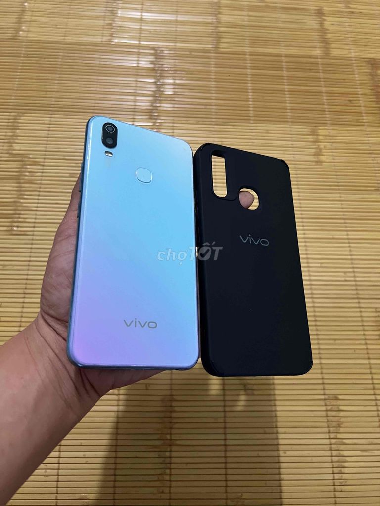 bán vivo y11 ram 3/32gb pin 5000mah chạy mượt