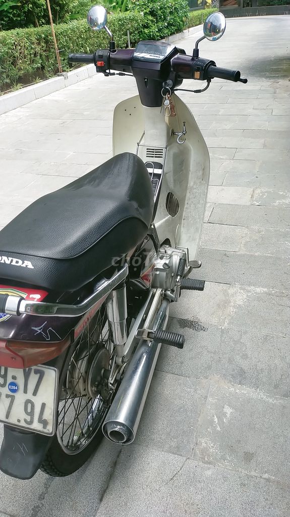 Dream việt đời đầu 2012. Mua bán Xe máy tại Quận Thanh Xuân Hà Nội được đăng bởi Hoàng Khiếu hình 4