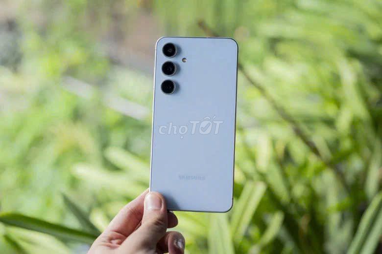 Samsung Galaxy S24 FE USA 128GB _ CÓ GÓP. Mua bán Điện thoại tại Thành phố Thủ Dầu Một Bình Dương được đăng bởi Vio Store Thủ Dầu Một hình 1