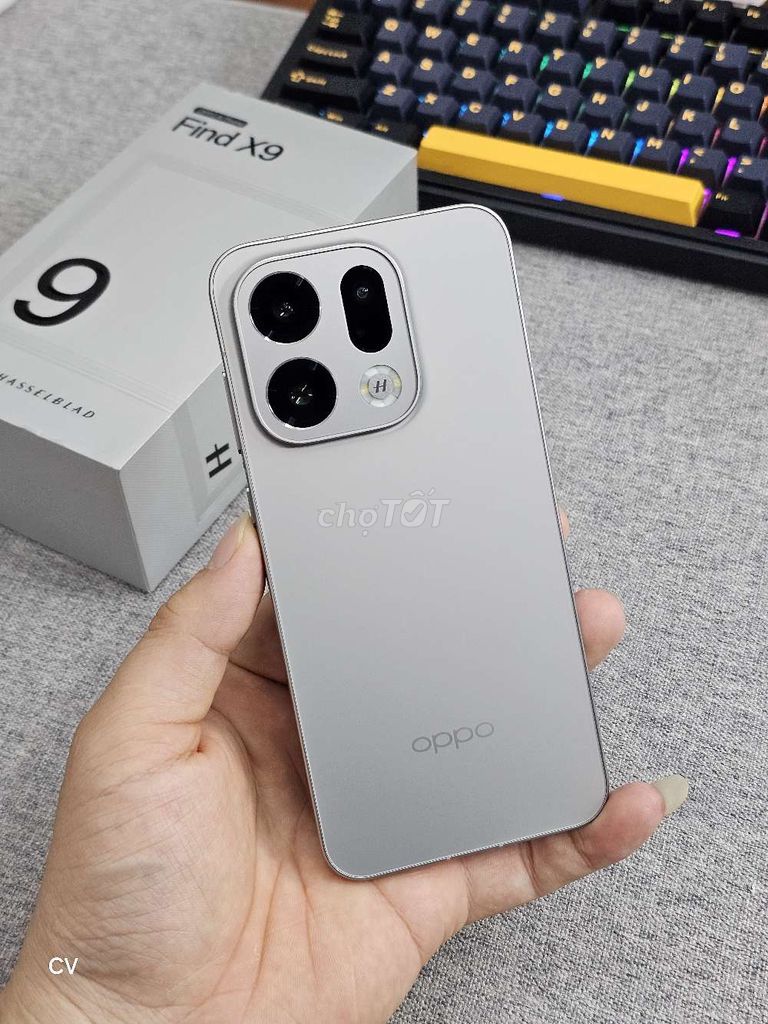 Oppo Find X9 256GB Bạc. Mua bán Điện thoại tại Quận Gò Vấp Tp Hồ Chí Minh được đăng bởi Cuongvo hình 1