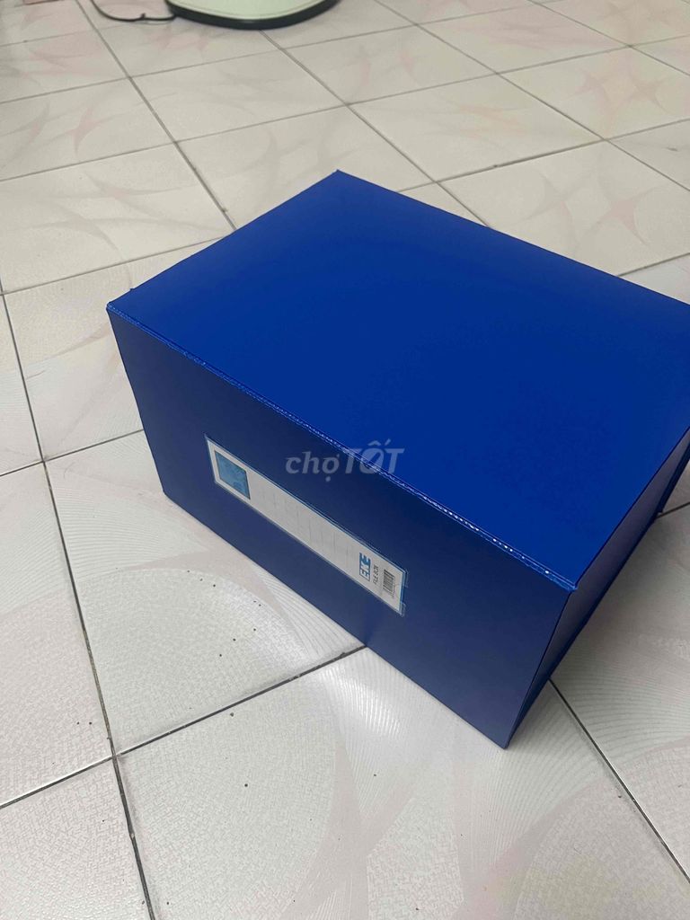 cặp hộp mua dùng còn dư nên bán.