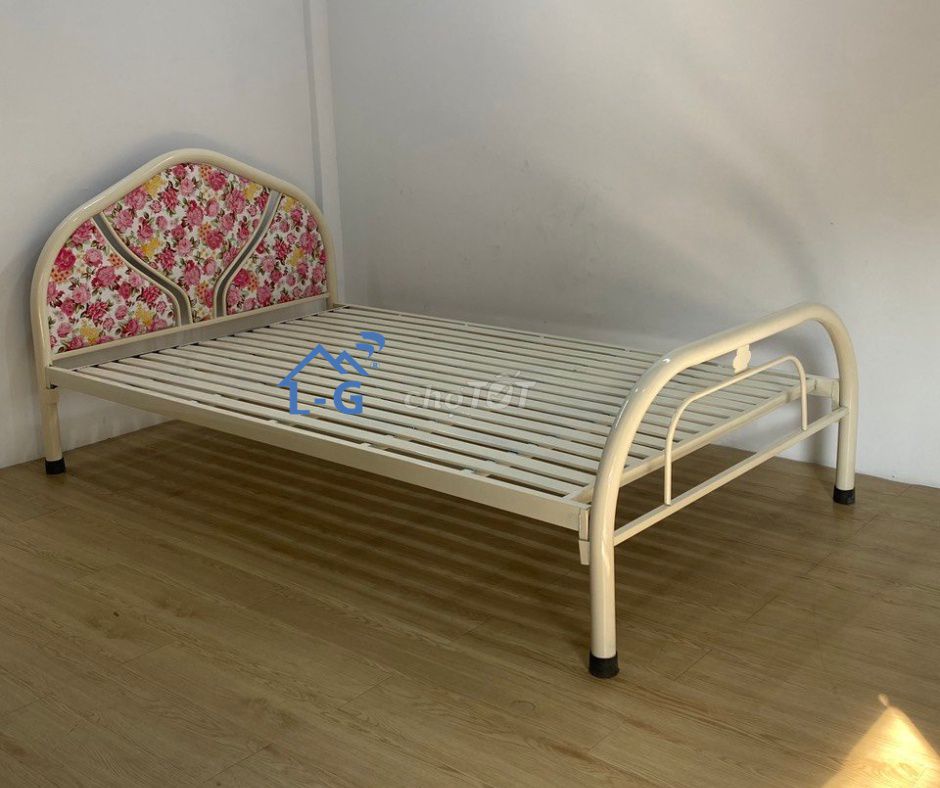Giường Sắt Giường Sắt giường Sắt giường sắt giường. Mua bán Giường, chăn ga gối nệm tại Quận Tân Bình Tp Hồ Chí Minh được đăng bởi Lâm Gia Home hình 1