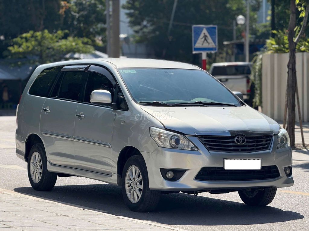 Toyota Innova 2013 2.0 G 100.000 km. Mua bán Ô tô tại Quận Cầu Giấy Hà Nội được đăng bởi ĐẶNG QUANG HUY hình 2