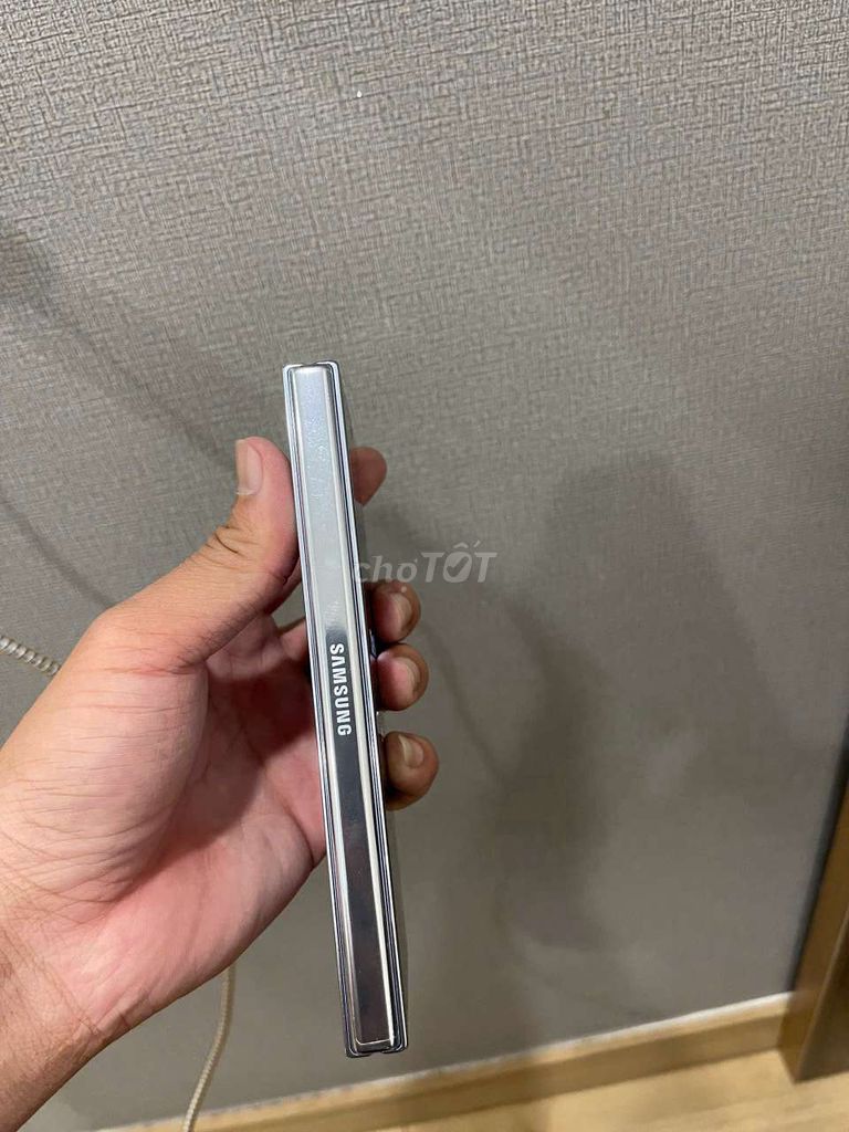 Cần bán Z Fold 5. Mua bán Điện thoại tại Thành phố Thủ Đức Tp Hồ Chí Minh được đăng bởi dương nin hình 1