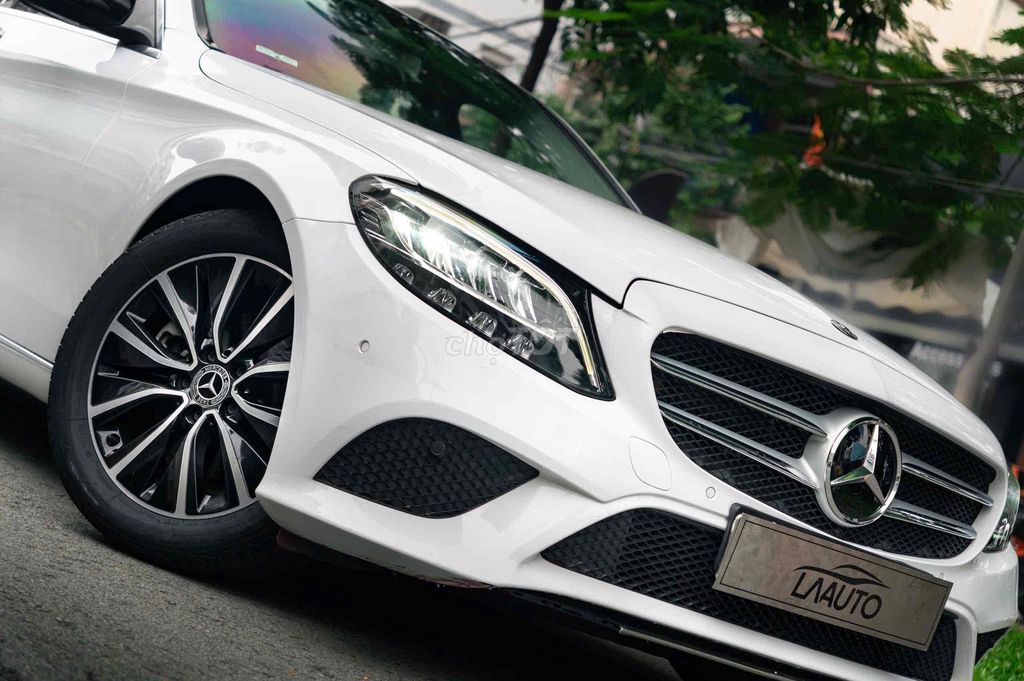 LONG ANH AUTO về Mercedes C200FL 2019. Mua bán Ô tô tại Quận 7 Tp Hồ Chí Minh được đăng bởi LongAnh AuTo  hình 6